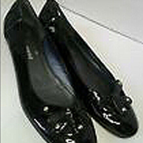 Mr Seymour’s 8.5M Designer Patent Leather Cut Out Studded Black Ballet Flats - Picture 4 of 5